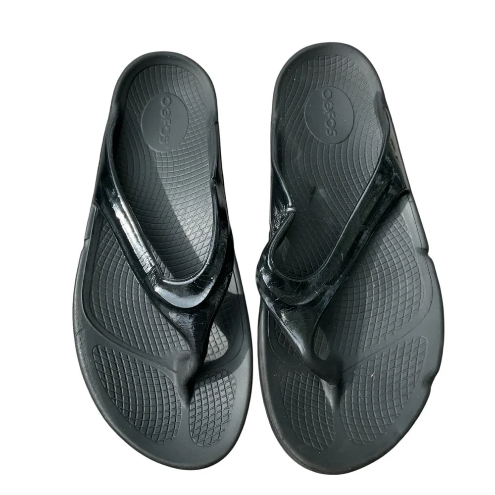 Oofos Womens Oolala Black Open Toe Slip On Thong Sandal Size 11